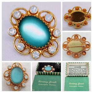 Vintage Brooch w/ Tammy Jewell's box